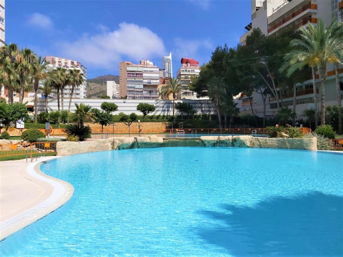 Gemelos 22-3-6 Benidorm Kültér fotó