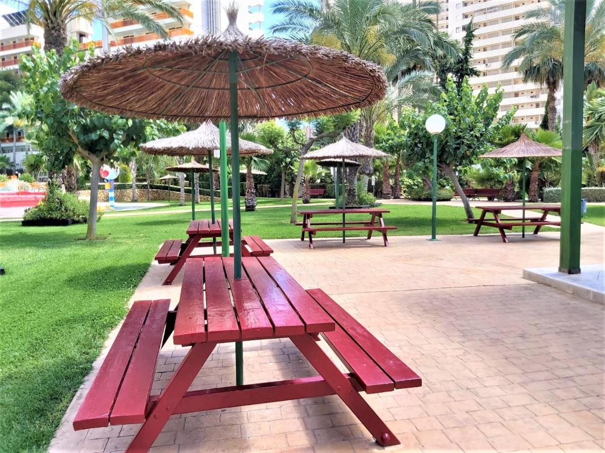 Gemelos 22-3-6 Benidorm Kültér fotó